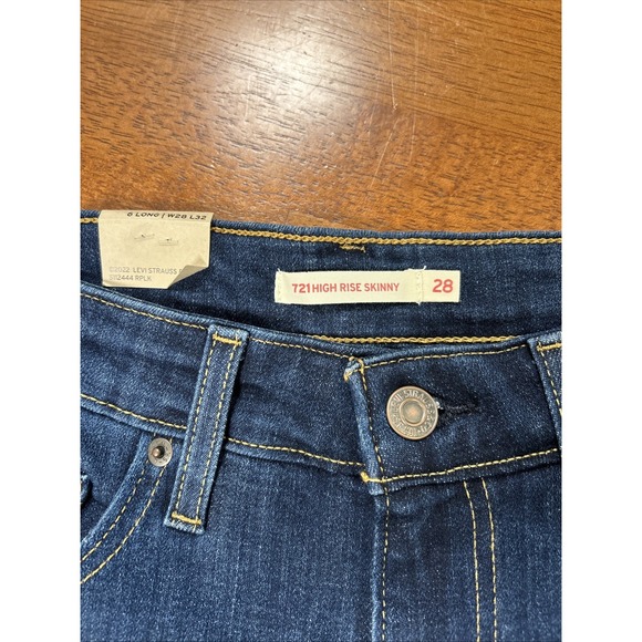 New Levi's 721 Jeans Women's Size 28 High Rise Skinny Blue Denim NWT - Picture 4 of 12